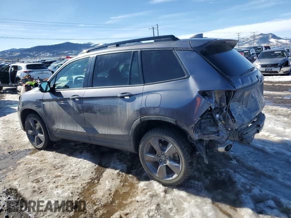 ✅ 2021 Honda Passport Touring • VIN: 5FNYF8H99MB006096 • Lot: 46292925. Listed on Copart with 40,809 mi. Free auction sales archive from the USA and detailed vehicle history report at DreamBid. Image 2.