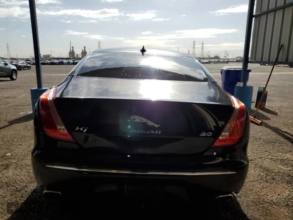 ✅ 2014 Jaguar XJ • VIN: SAJWA1CZ2E8V69885 • Lot: 53163105. Wystawiony na Copart z przebiegiem 117 793 mil. Bezpłatny archiwum sprzedaży aukcyjnych z USA i szczegółowy raport historii pojazdu na DreamBid. Zdjęcie 6.