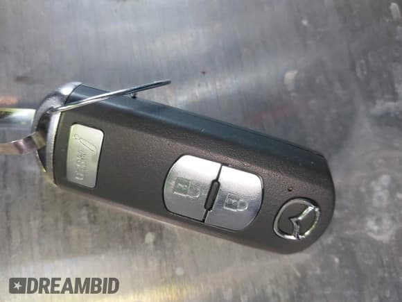 ✅ 2018 Mazda CX-5 Touring • VIN: JM3KFACM8J0375736 • Lot: 43673038. Wystawiony na IAAI z przebiegiem 111 478 mil. Bezpłatny archiwum sprzedaży aukcyjnych z USA i szczegółowy raport historii pojazdu na DreamBid. Zdjęcie 11.