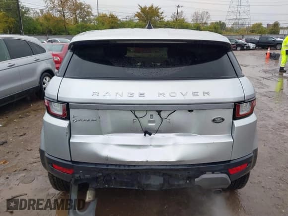 ✅ 2017 Land Rover Range Rover Evoque SE • VIN: SALVP2BG6HH181943 • Lot: 43547899. Listed on IAAI with 136,004 mi. Free auction sales archive from the USA and detailed vehicle history report at DreamBid. Image 16.