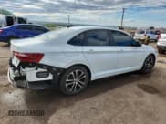 ✅ 2022 Volkswagen Jetta Sport • VIN: 3VWBM7BU2NM032861 • Lot: 70541845. Wystawiony na Copart z przebiegiem 21 722 mil. Bezpłatny archiwum sprzedaży aukcyjnych z USA i szczegółowy raport historii pojazdu na DreamBid. Zdjęcie 3.