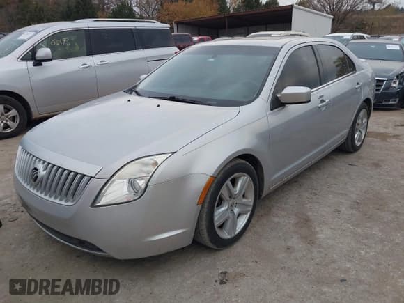 ✅ 2010 Mercury Milan • VIN: 3MEHM0HA1AR630467 • Lot: 43716801. Listed on IAAI with 192,186 mi. Free auction sales archive from the USA and detailed vehicle history report at DreamBid. Image 2.