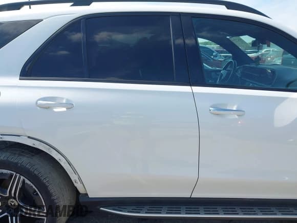 ✅ 2024 Mercedes-Benz GLE 350 • VIN: 4JGFB4FB9RB021169 • Lot: 43273611. Listed on IAAI with 44,293 mi. Free auction sales archive from the USA and detailed vehicle history report at DreamBid. Image 14.