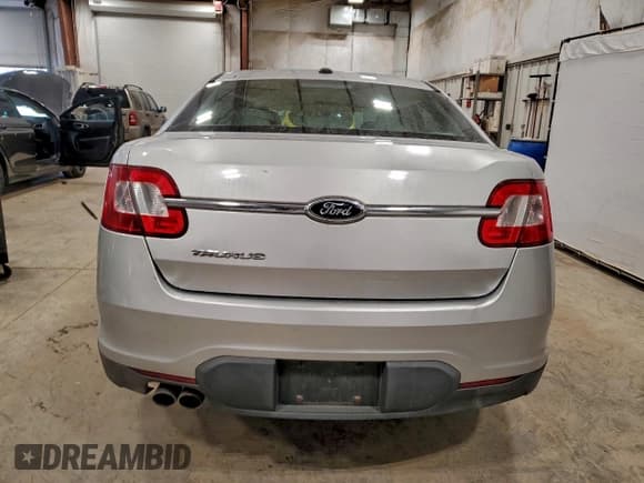 ✅ 2011 Ford Taurus SE • VIN: 1FAHP2DW0BG144785 • Лот: 94235365. Опубликован ранее на Copart с пробегом 313 200 миль. Бесплатный доступ к архиву аукционных продаж из США и подробный отчёт об истории автомобиля на DreamBid. Изображение 6.