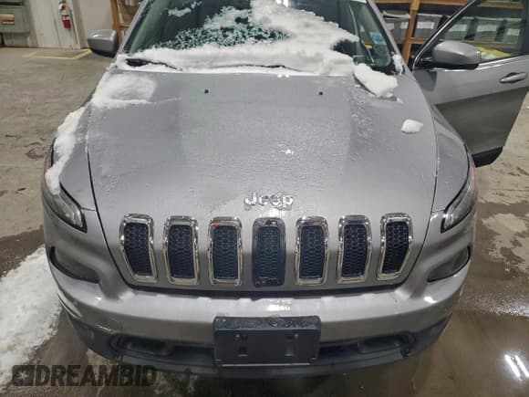 ✅ 2014 Jeep Cherokee Latitude • VIN: 1C4PJMCB3EW318442 • Lot: 95538825. Wystawiony na Copart z przebiegiem Nie podano. Bezpłatny archiwum sprzedaży aukcyjnych z USA i szczegółowy raport historii pojazdu na DreamBid. Zdjęcie 12.