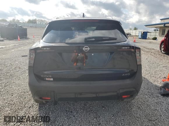 ✅ 2025 Nissan Kicks SV • VIN: 3N8AP6CB6SL433672 • Лот: 85589085. Опубликован ранее на Copart с пробегом 6 983 миль. Бесплатный доступ к архиву аукционных продаж из США и подробный отчёт об истории автомобиля на DreamBid. Изображение 6.