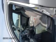 ✅ 2011 Toyota RAV4 • VIN: 2T3BF4DV2BW100684 • Lot: 43586626. Listed on IAAI with Not provided. Free auction sales archive from the USA and detailed vehicle history report at DreamBid. Image 5.