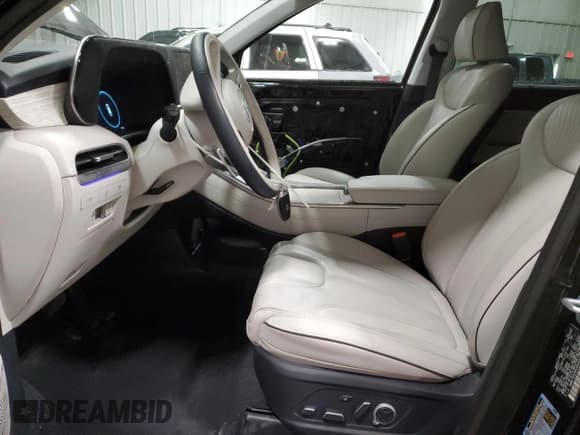 ✅ 2024 Hyundai Palisade Calligraphy • VIN: KM8R7DGE9RU804035 • Лот: 44184105. Опубликован ранее на Copart с пробегом 4 431 миль. Бесплатный доступ к архиву аукционных продаж из США и подробный отчёт об истории автомобиля на DreamBid. Изображение 7.