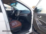 ✅ 2013 Hyundai Santa Fe Sport • VIN: 5XYZUDLA0DG118881 • Лот: 43589430. Опубликован ранее на IAAI с пробегом 236 917 миль. Бесплатный доступ к архиву аукционных продаж из США и подробный отчёт об истории автомобиля на DreamBid. Изображение 5.