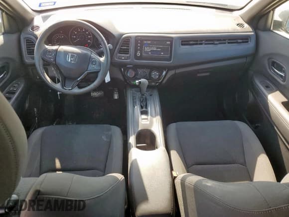 ✅ 2022 Honda HR-V Sport • VIN: 3CZRU5H16NM717085 • Lot: 85171035. Wystawiony na Copart z przebiegiem 26 983 mil. Bezpłatny archiwum sprzedaży aukcyjnych z USA i szczegółowy raport historii pojazdu na DreamBid. Zdjęcie 8.