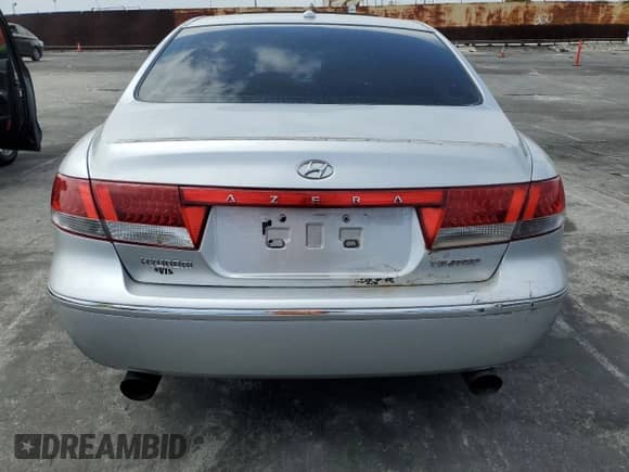 2008 Hyundai Azera Limited с VIN KMHFC46F38A296119, выставлен на аукционе Copart как лот 58267265 с пробегом 204 127 миль миль и Чистый • Clean title. История ставок и продаж доступна на DreamBid. Изображение 6.