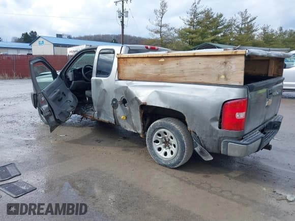 ✅ 2009 Chevrolet Silverado 1500 Work Truck • VIN: 1GCEK19049Z119929 • Lot: 41672273. Listed on IAAI with 264,024 mi. Free auction sales archive from the USA and detailed vehicle history report at DreamBid. Image 3.