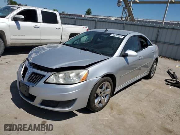✅ 2010 Pontiac G6 1SB • VIN: 1G2ZA5E08A4117916 • Lot: 70280625. Wystawiony na Copart z przebiegiem 155 038 mil. Bezpłatny archiwum sprzedaży aukcyjnych z USA i szczegółowy raport historii pojazdu na DreamBid. Zdjęcie 1.