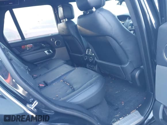 ✅ 2019 Land Rover Range Rover • VIN: SALGS2RE9KA528385 • Lot: 41018765. Wystawiony na IAAI z przebiegiem 62 773 mil. Bezpłatny archiwum sprzedaży aukcyjnych z USA i szczegółowy raport historii pojazdu na DreamBid. Zdjęcie 8.