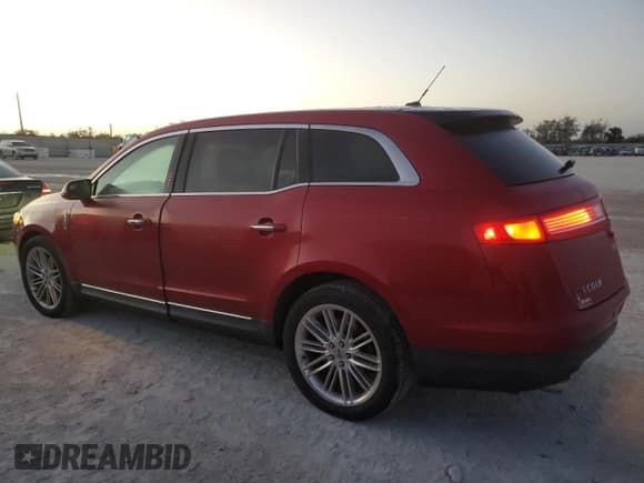 ✅ 2013 Lincoln MKT EcoBoost • VIN: 2LMHJ5AT6DBL57466 • Lot: 77457624. Wystawiony na Copart z przebiegiem 106 100 mil. Bezpłatny archiwum sprzedaży aukcyjnych z USA i szczegółowy raport historii pojazdu na DreamBid. Zdjęcie 2.