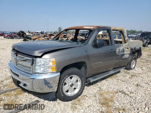 2013 Chevrolet Silverado 1500 LT с VIN 3GCPKSE72DG204844, выставлен на аукционе Copart как лот 81576085 с пробегом Не указан миль и На запчасти • Non repairable. История ставок и продаж доступна на DreamBid. Изображение 1.