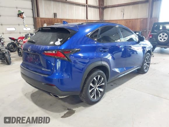✅ 2017 Lexus NX 200t • VIN: JTJBARBZ8H2100642 • Lot: 43174928. Wystawiony na IAAI z przebiegiem 105 537 mil. Bezpłatny archiwum sprzedaży aukcyjnych z USA i szczegółowy raport historii pojazdu na DreamBid. Zdjęcie 4.