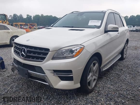 ✅ 2015 Mercedes-Benz M 400 • VIN: 4JGDA5GB0FA455979 • Лот: 42441695. Опубликован ранее на IAAI с пробегом 160 502 миль. Бесплатный доступ к архиву аукционных продаж из США и подробный отчёт об истории автомобиля на DreamBid. Изображение 17.