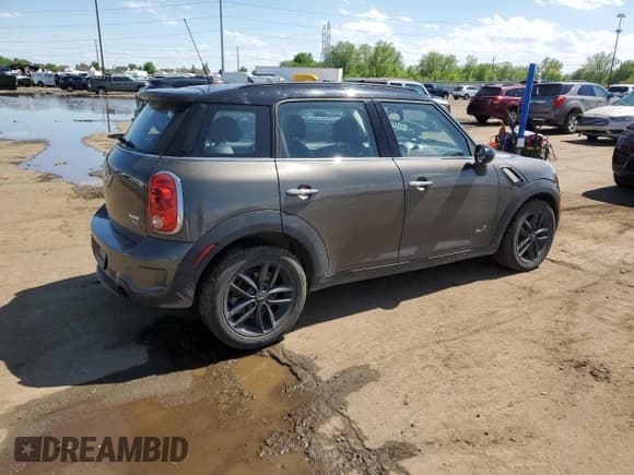 ✅ 2012 MINI Countryman S • VIN: WMWZC5C56CWM14210 • Lot: 57466485. Listed on Copart with 114,029 mi. Free auction sales archive from the USA and detailed vehicle history report at DreamBid. Image 3.
