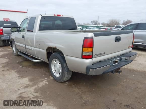 2007 GMC Sierra 1500 SLE1 with VIN 1GTEC19Z47Z131037, listed as a IAAI auction lot 41498688 with 143,168 mi miles and . Bid and sale history available at DreamBid. Image 3.