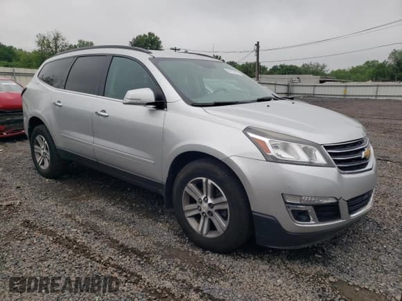 ✅ 2015 Chevrolet Traverse LT • VIN: 1GNKRHKD8FJ266471 • Lot: 57157295. Listed on Copart with 184,286 mi. Free auction sales archive from the USA and detailed vehicle history report at DreamBid. Image 4.