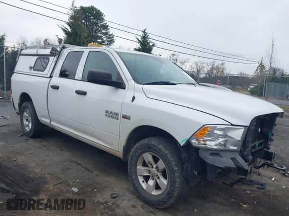 2015 Ram 1500 Express with VIN 1C6RR7FT3FS710277, listed as a IAAI auction lot 40908699 with 173,736 mi miles and . Bid and sale history available at DreamBid. Image 1.