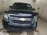 ✅ 2015 Chevrolet Suburban LT • VIN: 1GNSKJKC2FR533978 • Lot: 89491375. Wystawiony na Copart z przebiegiem 148 405 mil. Bezpłatny archiwum sprzedaży aukcyjnych z USA i szczegółowy raport historii pojazdu na DreamBid. Zdjęcie 5.