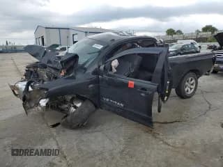 ✅ 2013 Nissan Titan SV • VIN: 1N6BA0CCXDN314417 • Лот: 66664644. Опубликован ранее на Copart с пробегом Не указан. Бесплатный доступ к архиву аукционных продаж из США и подробный отчёт об истории автомобиля на DreamBid. Изображение 1.