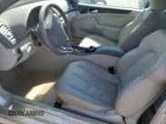 ✅ 2001 Mercedes-Benz CLK 320/430 • VIN: WDBLK70G81T069854 • Lot: 55624715. Wystawiony na Copart z przebiegiem Nie podano. Bezpłatny archiwum sprzedaży aukcyjnych z USA i szczegółowy raport historii pojazdu na DreamBid. Zdjęcie 7.