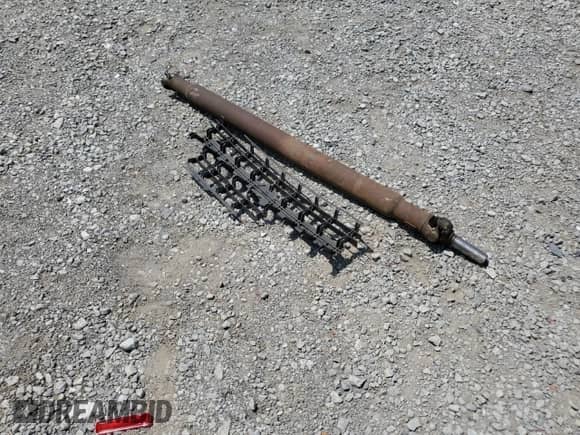 2006 Chevrolet Tahoe Z71 с VIN 1GNEC13T36R102591, выставлен на аукционе Copart как лот 68008185 с пробегом 215 986 миль миль и Списание • Salvage title. История ставок и продаж доступна на DreamBid. Изображение 13.