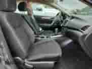 2017 Nissan Sentra SR с VIN 3N1AB7AP8HY395049, выставлен на аукционе Copart как лот 81146735 с пробегом 32 875 миль миль и Списание • Salvage title. История ставок и продаж доступна на DreamBid. Изображение 7.