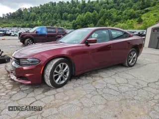 ✅ 2020 Dodge Charger SXT • VIN: 2C3CDXJG6LH105152 • Lot: 63478175. Wystawiony na Copart z przebiegiem 46 295 mil. Bezpłatny archiwum sprzedaży aukcyjnych z USA i szczegółowy raport historii pojazdu na DreamBid. Zdjęcie 1.