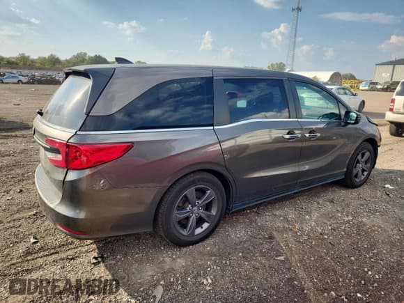 ✅ 2021 Honda Odyssey EX • VIN: 5FNRL6H57MB012462 • Lot: 85479875. Listed on Copart with 70,804 mi. Free auction sales archive from the USA and detailed vehicle history report at DreamBid. Image 3.