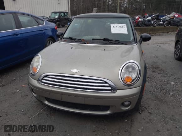 ✅ 2008 MINI Hardtop • VIN: WMWMF33588TT63923 • Lot: 43849823. Listed on IAAI with 112,756 mi. Free auction sales archive from the USA and detailed vehicle history report at DreamBid. Image 6.