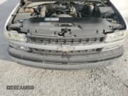 ✅ 2000 Chevrolet Silverado 1500 • VIN: 1GCEC14W2YZ307209 • Лот: 68850054. Опубликован ранее на Copart с пробегом 220 519 миль. Бесплатный доступ к архиву аукционных продаж из США и подробный отчёт об истории автомобиля на DreamBid. Изображение 11.