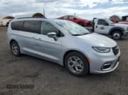 ✅ 2022 Chrysler Pacifica Limited • VIN: 2C4RC1GG7NR175799 • Лот: 63038045. Опубликован ранее на Copart с пробегом 32 317 миль. Бесплатный доступ к архиву аукционных продаж из США и подробный отчёт об истории автомобиля на DreamBid. Изображение 4.