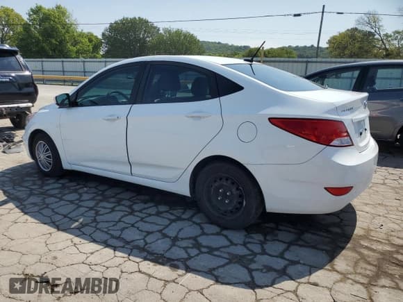 ✅ 2017 Hyundai Accent SE • VIN: KMHCT4AE0HU334860 • Лот: 64896624. Опубликован ранее на Copart с пробегом 117 079 миль. Бесплатный доступ к архиву аукционных продаж из США и подробный отчёт об истории автомобиля на DreamBid. Изображение 2.