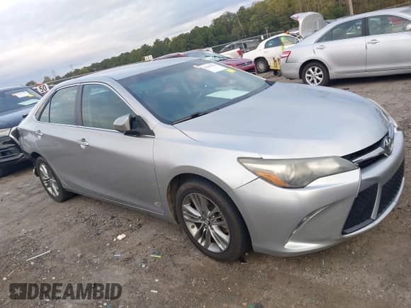 ✅ 2016 Toyota Camry LE • VIN: 4T1BF1FKXGU185162 • Лот: 43381454. Опубликован ранее на IAAI с пробегом 202 914 миль. Бесплатный доступ к архиву аукционных продаж из США и подробный отчёт об истории автомобиля на DreamBid. Изображение 1.