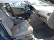 ✅ 2005 Volvo V70 • VIN: YV1SW592152477048 • Lot: 41875105. Listed on IAAI with 137,395 mi. Free auction sales archive from the USA and detailed vehicle history report at DreamBid. Image 5.