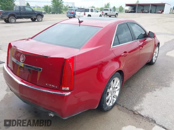 ✅ 2008 Cadillac CTS AWD • VIN: 1G6DT57VX80204665 • Lot: 42605777. Wystawiony na IAAI z przebiegiem 162 840 mil. Bezpłatny archiwum sprzedaży aukcyjnych z USA i szczegółowy raport historii pojazdu na DreamBid. Zdjęcie 4.