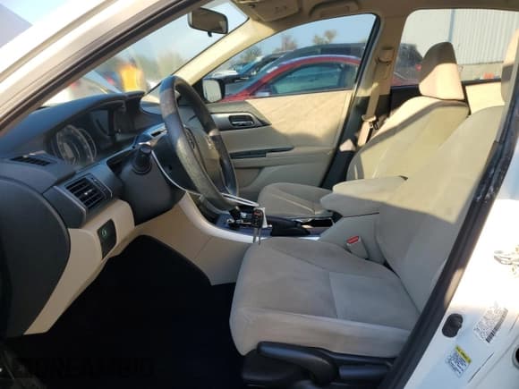 ✅ 2013 Honda Accord LX • VIN: 1HGCR2F35DA150333 • Lot: 90351545. Wystawiony na Copart z przebiegiem 222 055 mil. Bezpłatny archiwum sprzedaży aukcyjnych z USA i szczegółowy raport historii pojazdu na DreamBid. Zdjęcie 7.