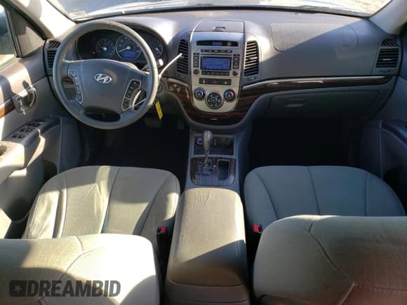 ✅ 2011 Hyundai Santa Fe GLS • VIN: 5XYZG4AG7BG020751 • Lot: 83780644. Listed on Copart with 207,342 mi. Free auction sales archive from the USA and detailed vehicle history report at DreamBid. Image 8.