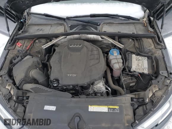 ✅ 2017 Audi A4 Progressiv • VIN: WAUBNAF45HN006981 • Lot: 82222663. Wystawiony na Copart z przebiegiem 108 324 mil. Bezpłatny archiwum sprzedaży aukcyjnych z USA i szczegółowy raport historii pojazdu na DreamBid. Zdjęcie 11.