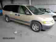 1998 Dodge Caravan SE с VIN 1B4GP44R1WB747515, выставлен на аукционе Copart как лот 64441215 с пробегом 163 720 миль миль и Списание • Salvage title. История ставок и продаж доступна на DreamBid. Изображение 4.