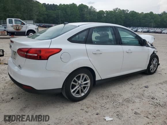 ✅ 2016 Ford Focus SE • VIN: 1FADP3F26GL369418 • Lot: 54256525. Listed on Copart with 139,871 mi. Free auction sales archive from the USA and detailed vehicle history report at DreamBid. Image 3.