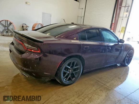 ✅ 2020 Dodge Charger SXT • VIN: 2C3CDXBG4LH208083 • Лот: 85157385. Опубликован ранее на Copart с пробегом 82 893 миль. Бесплатный доступ к архиву аукционных продаж из США и подробный отчёт об истории автомобиля на DreamBid. Изображение 3.