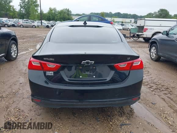 2018 Chevrolet Malibu LT with VIN 1G1ZD5ST9JF211592, listed as a IAAI auction lot 42996474 with 106,315 mi miles and . Bid and sale history available at DreamBid. Image 16.