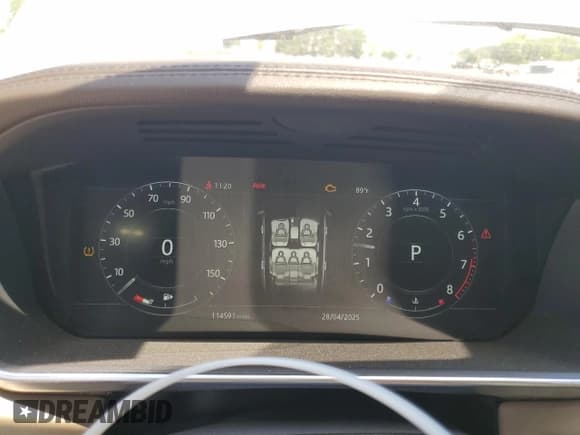 ✅ 2018 Land Rover Range Rover HSE • VIN: SALGS2SV6JA390135 • Lot: 54862385. Listed on Copart with 114,591 mi. Free auction sales archive from the USA and detailed vehicle history report at DreamBid. Image 9.