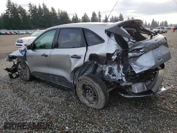 ✅ 2022 Ford Escape S • VIN: 1FMCU9F68NUB49821 • Лот: 84118304. Опубликован ранее на Copart с пробегом 1 930 миль. Бесплатный доступ к архиву аукционных продаж из США и подробный отчёт об истории автомобиля на DreamBid. Изображение 2.