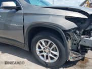 ✅ 2018 Chevrolet Traverse LT Cloth • VIN: 1GNERGKWXJJ266604 • Lot: 42862735. Wystawiony na IAAI z przebiegiem 21 815 mil. Bezpłatny archiwum sprzedaży aukcyjnych z USA i szczegółowy raport historii pojazdu na DreamBid. Zdjęcie 18.